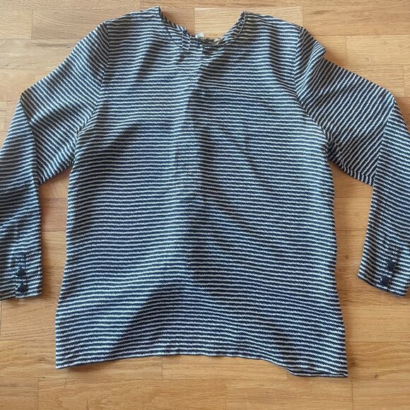 BEAUTIFUL AUTHENTIC VALENTINO BLOUSE SHIRT NAVY CREAM 46 100% SILK - Picture 1 of 8
